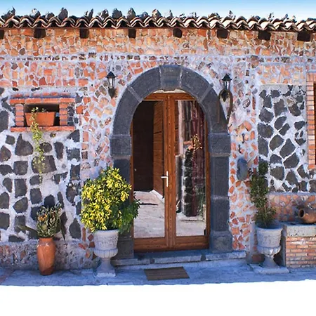 Casa de Férias Jelu With Pool In *