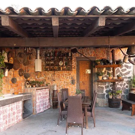 Casa de Férias Jelu With Pool In