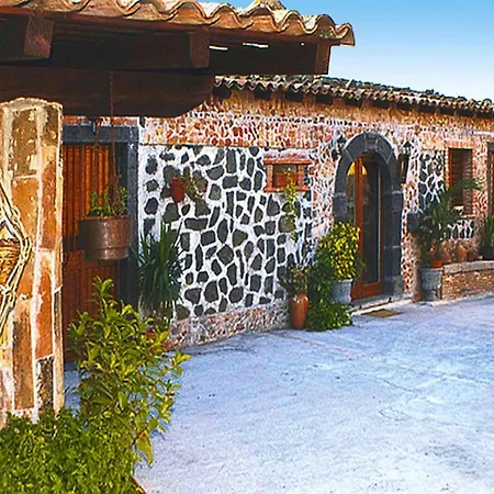 Casa de Férias Jelu With Pool In *