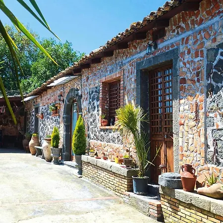 Jelu With Pool In Casa de Férias Castiglione De Sicilia